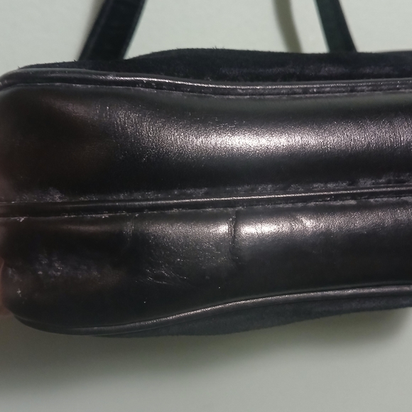 EUC GUCCI Vintage Shoulder Bag - Picture 5 of 12